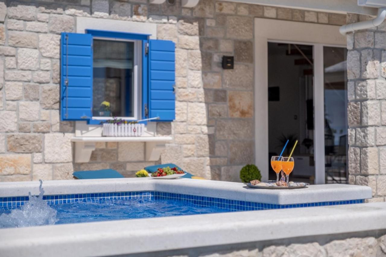 Villa Blue Sky Bol Exterior foto